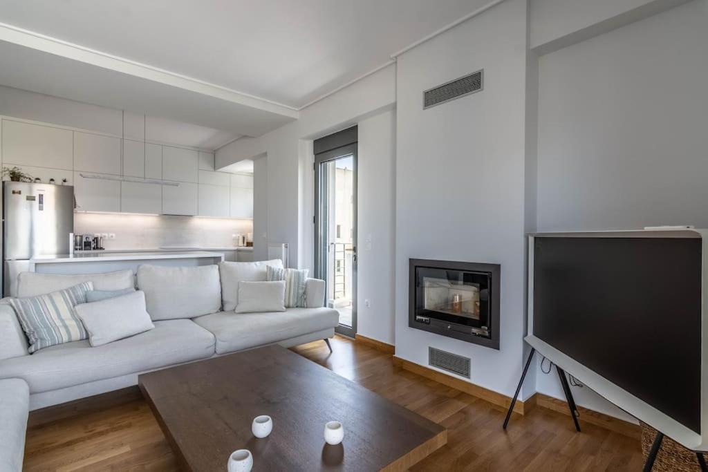 Light Apartment *