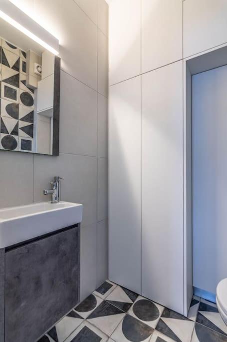 Light Apartment